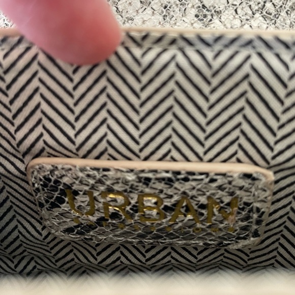 Urban Expressions Mini Python CrossBody Hand Bag - Picture 7 of 10